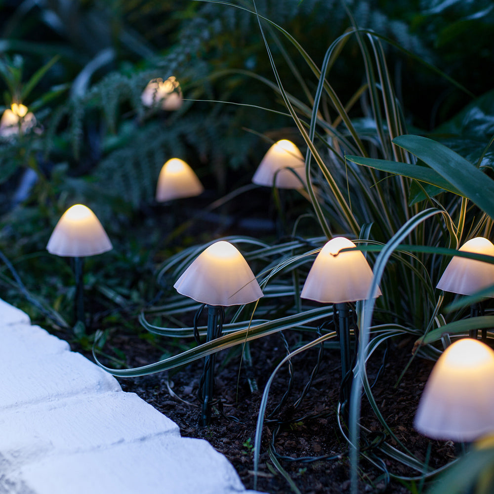 12  Mini Champignons Solaires à Piquet