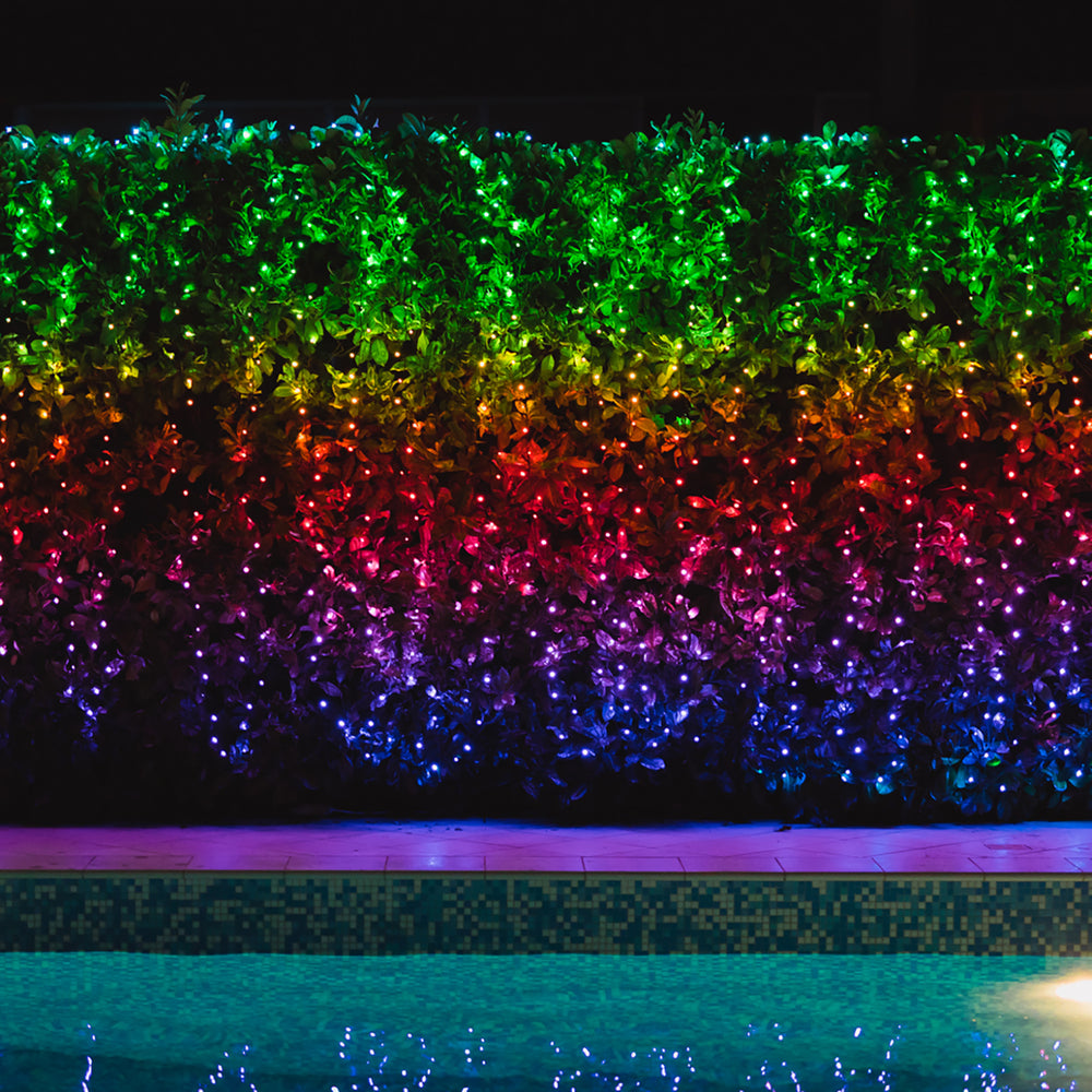 Rideau Lumineux Connecté Twinkly de 2m10 avec 210 LED, Édition Multicolore & Blanc