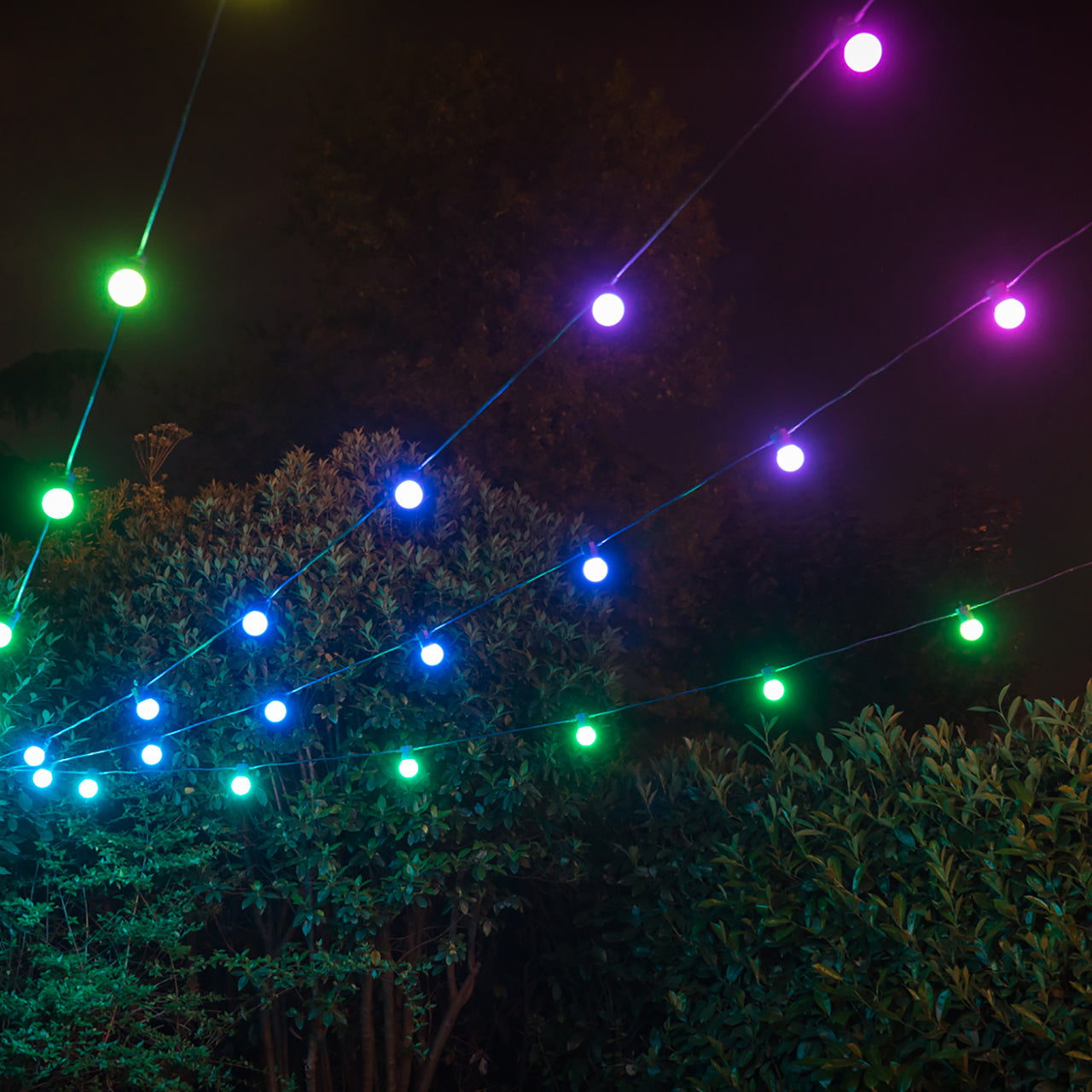 Guinguette Guinguette Multicolores Twinkly de 20m avec 40 LED Contrôlables par Smartphone