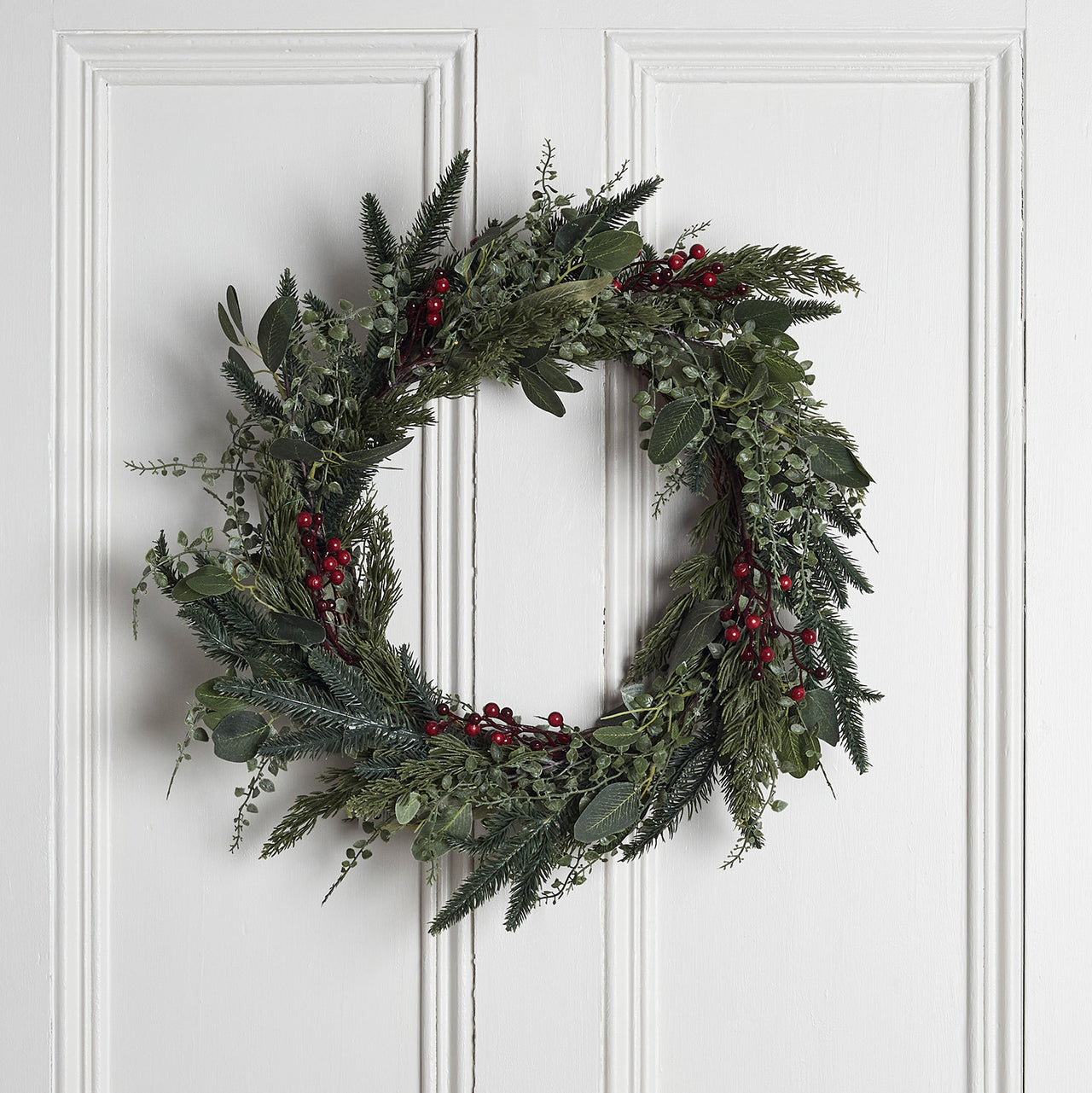Couronne de Noël Pin et Baies Rouges de 45 cm