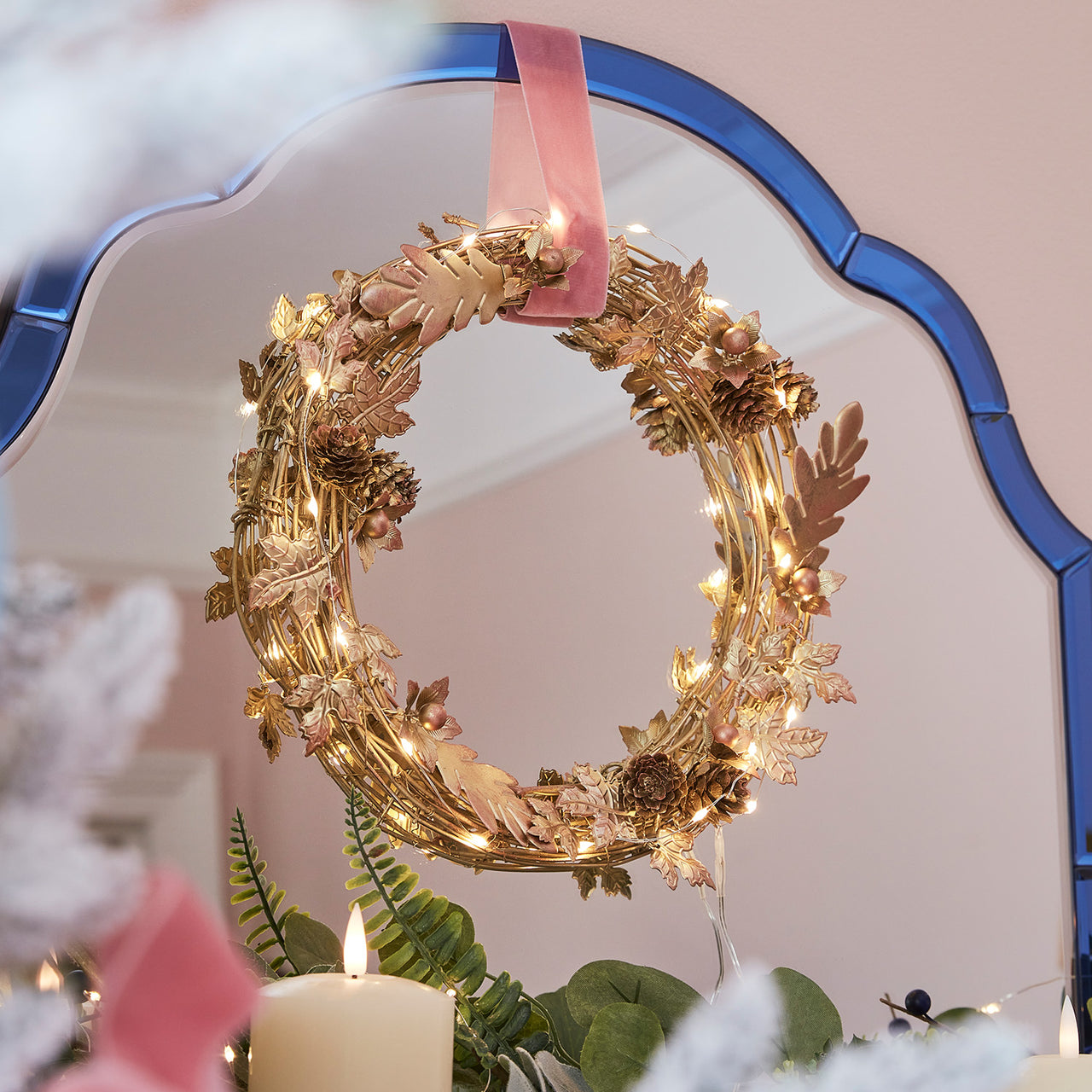Couronne de Feuilles Dorées de 33 cm