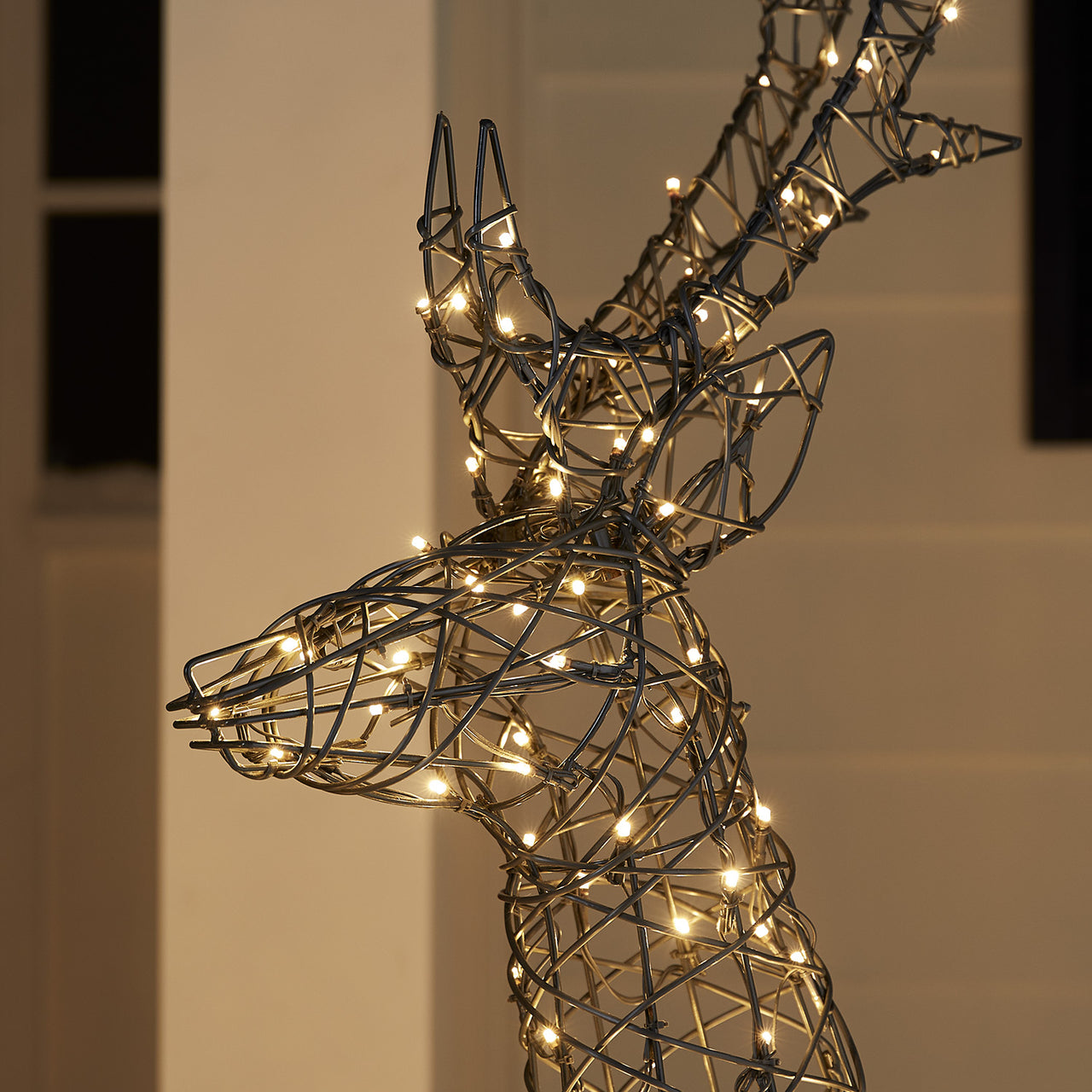 Renne de Noël Harlow en Rotin 240 LED Bicolore