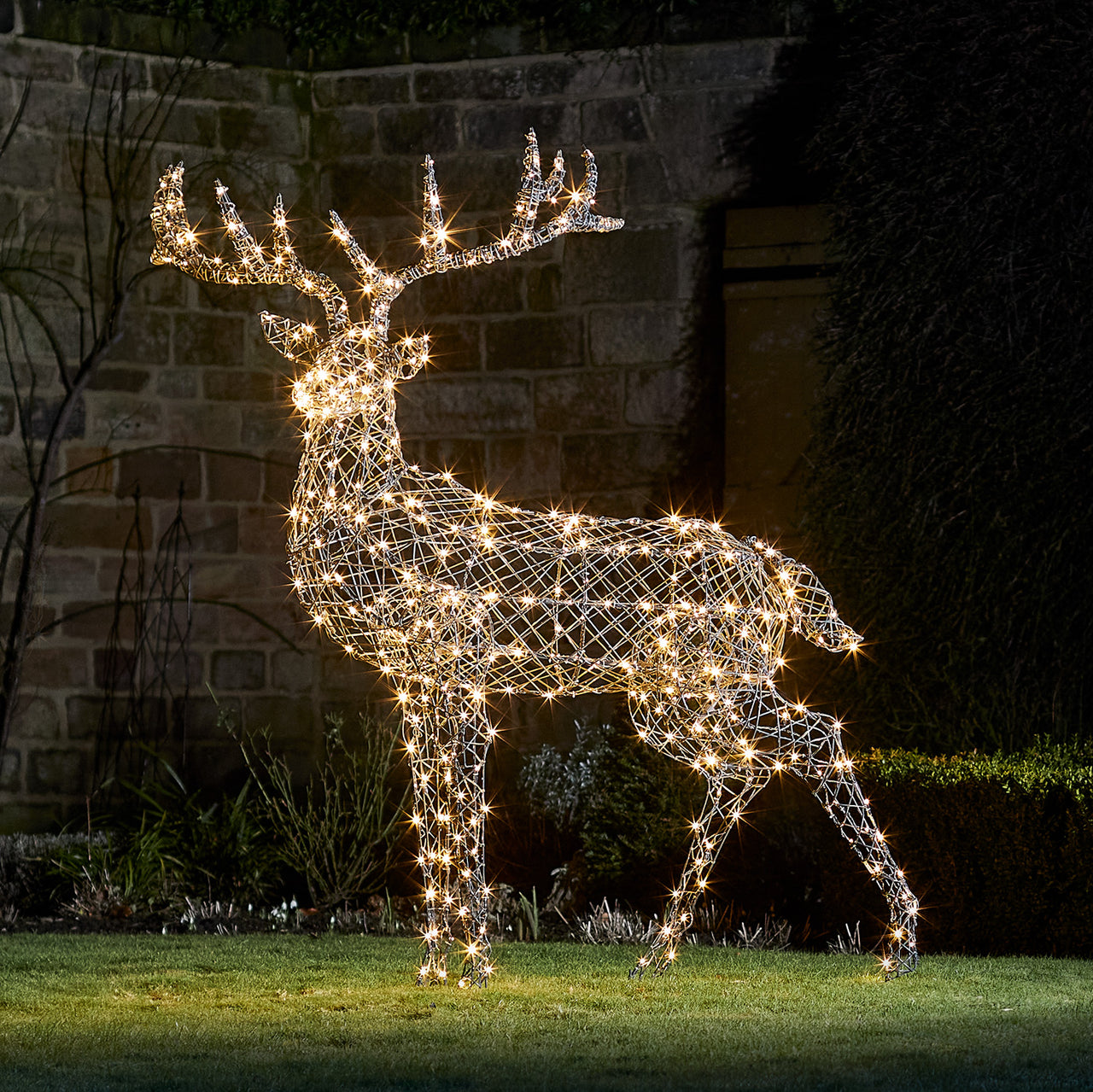 Grand Renne Lumineux led de Noël finition rotin-Deco Lumineuse