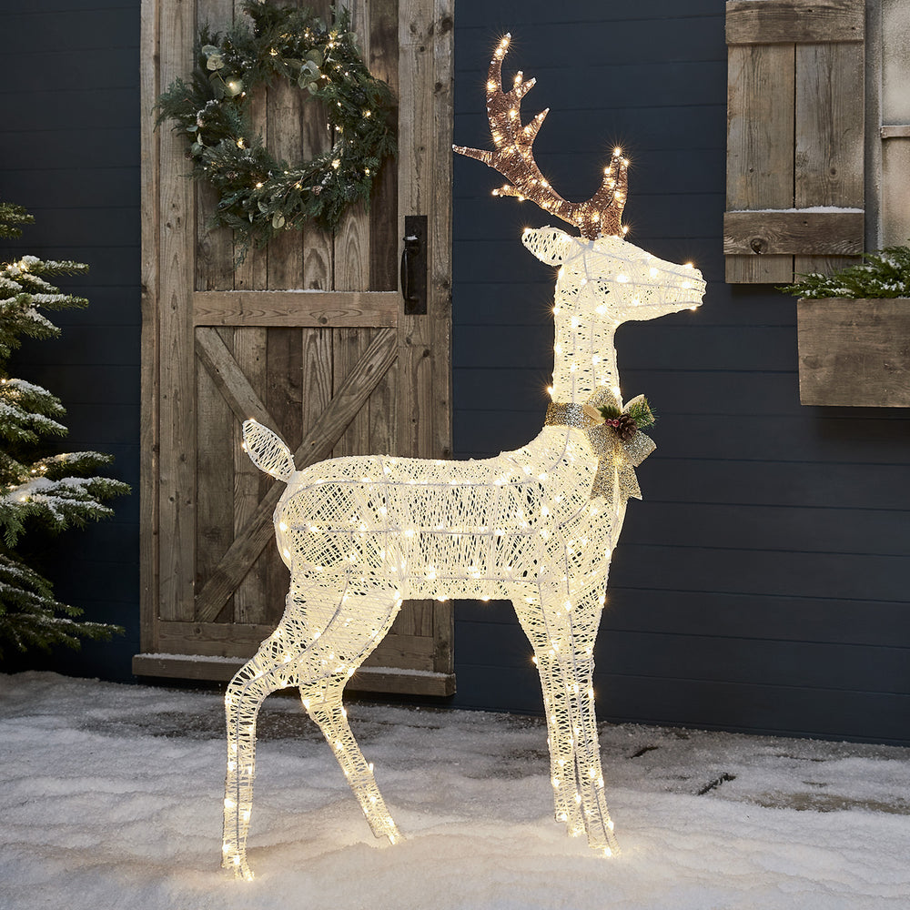 Renne de Noël Lumineux Harewood en Fils de Coton Blancs