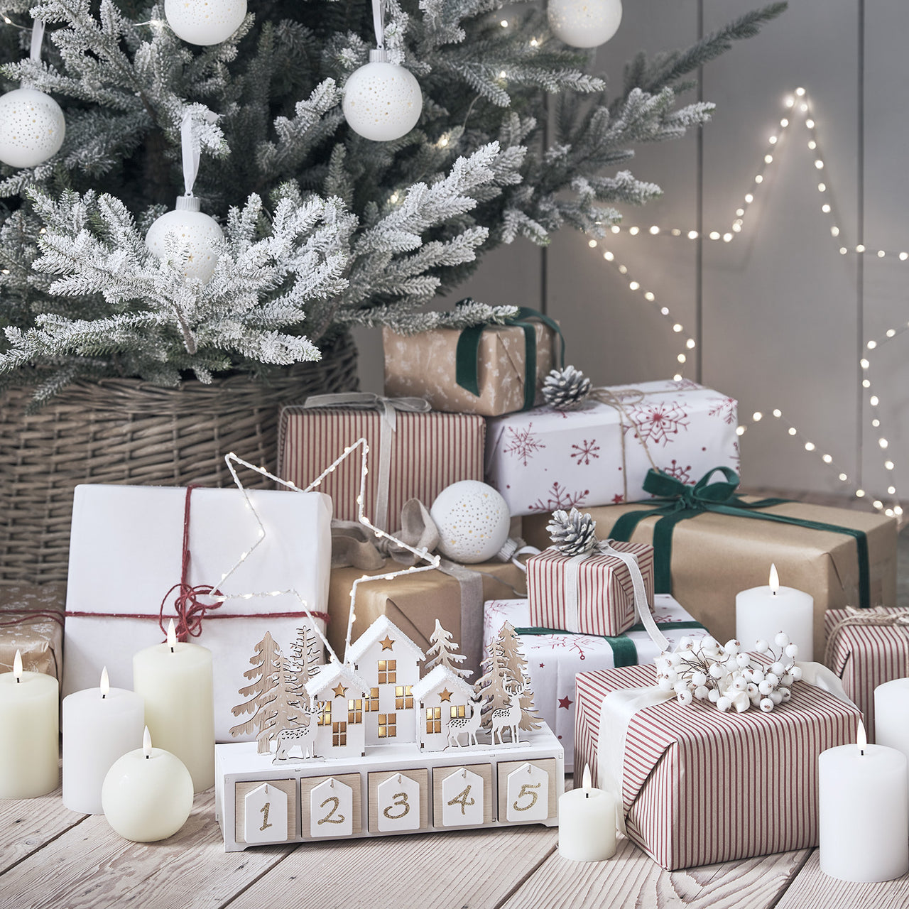 Calendrier de l'Avent en Forme de Maison Scandinave